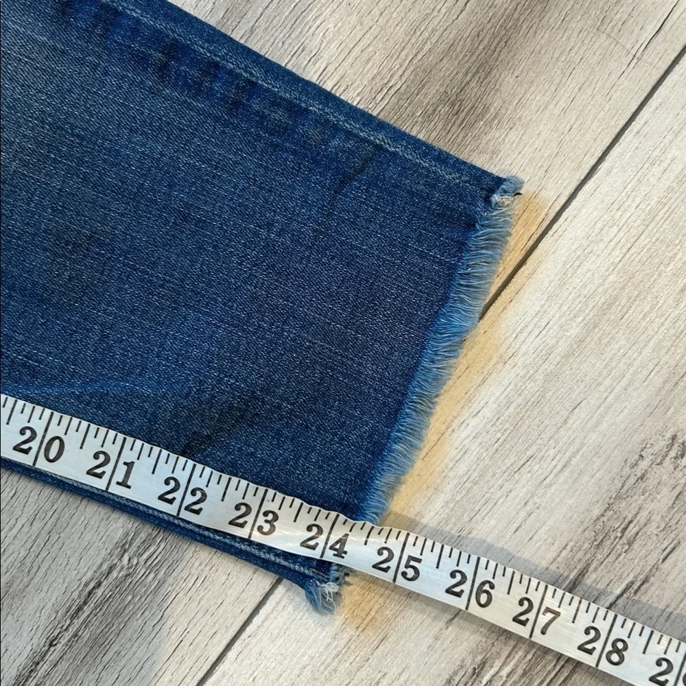 Elizabeth and James Textile skinny ankle jeans size 31